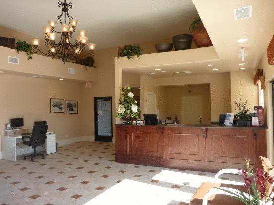 Travelodge Inn & Suites By Wyndham Yucca Valley/Joshua Tree Bagian luar foto