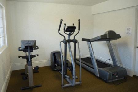 Travelodge Inn & Suites By Wyndham Yucca Valley/Joshua Tree Bagian luar foto
