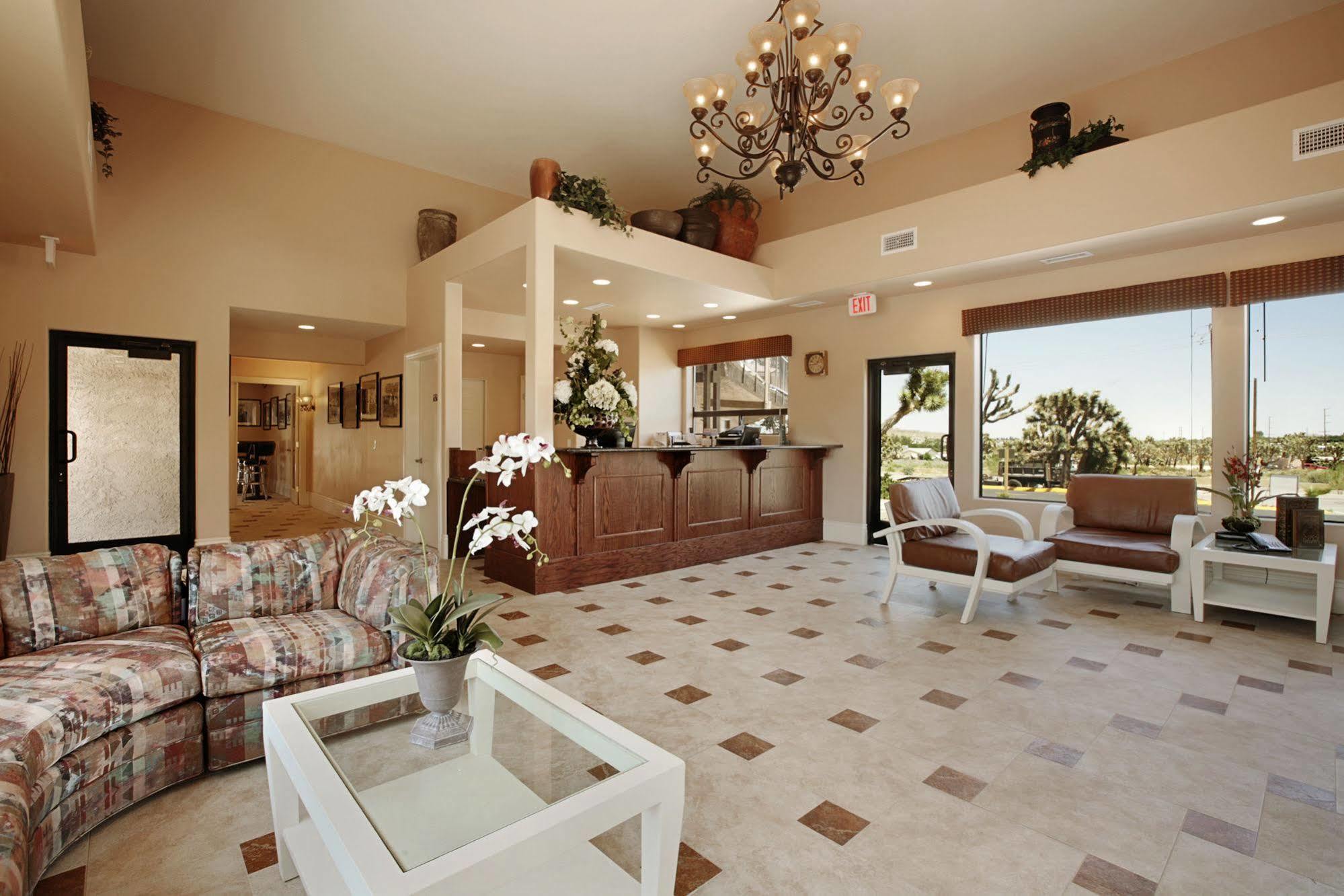 Travelodge Inn & Suites By Wyndham Yucca Valley/Joshua Tree Bagian luar foto